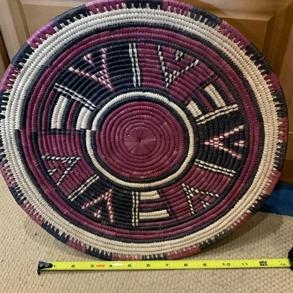 Vintage flat basket, unknown origin, unknown artist